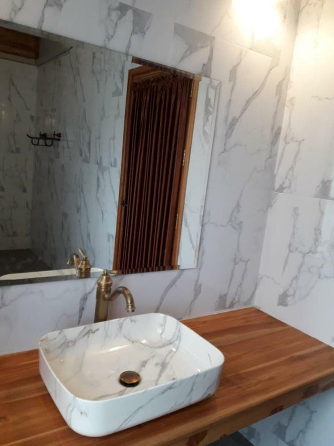 Cherdin Home Бурирам Екстериор снимка